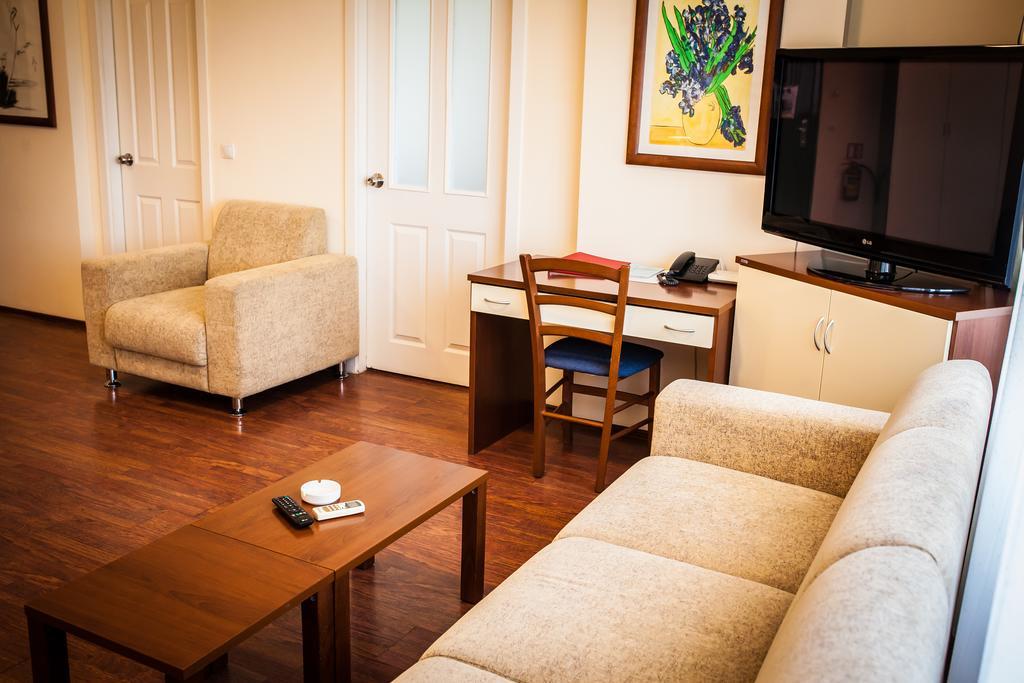 Europa Residence Atyrau Luaran gambar